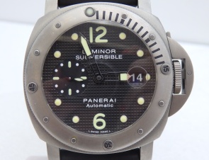 Panerai Luminor Submersible